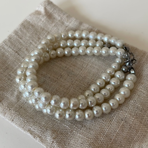 Pearl Bracelets - Picture 1 of 1